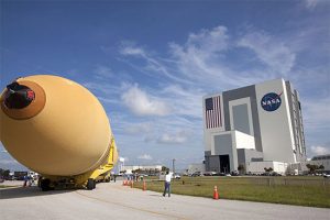 Здание Vehicle Assembly Building принадлежит NASA