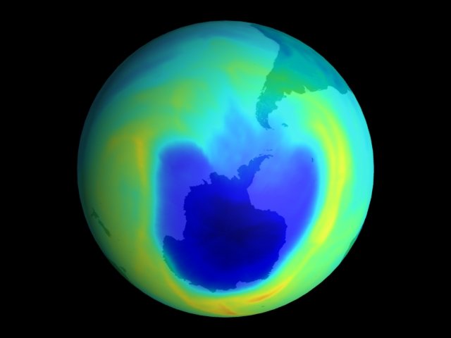 Почему рвется озоновая «рубашка» Земли?